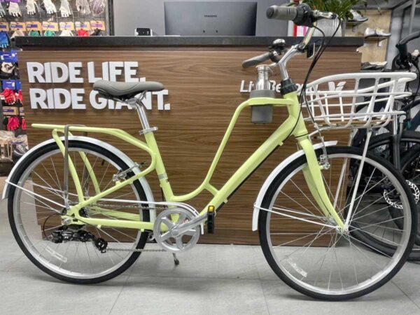 Xe Đạp Giant Momentum Ineed Latte 26 Inch 2026 Màu Xanh Cốm