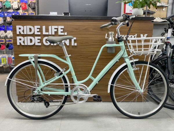 Xe Đạp Giant Momentum Ineed Latte 26 Inch 2026 Màu Xanh Bạc Hà