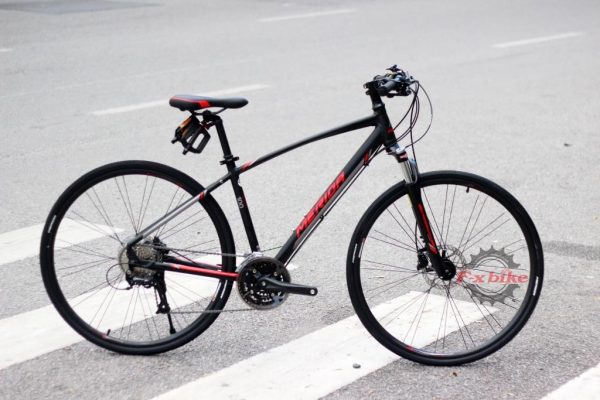 Merida Crossway 100 Đen Đỏ