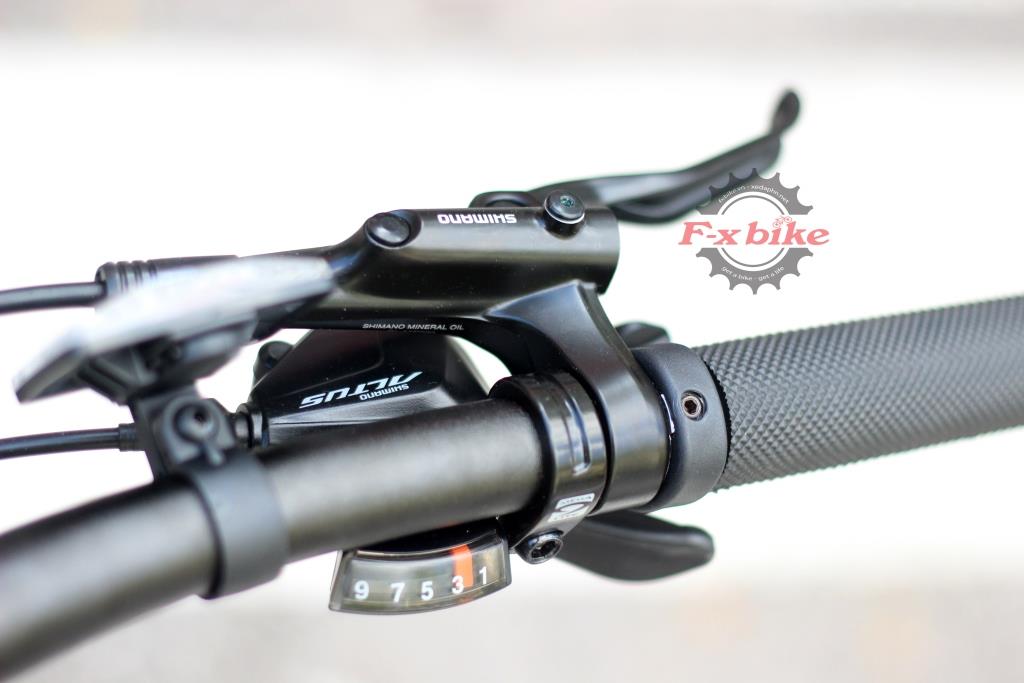Phanh dầu đĩa Shimano MT200