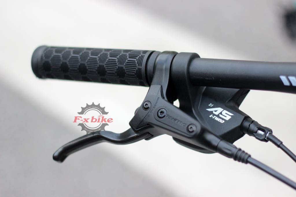 Tay bấm L-TWOO A5 - 3x9 tốc độ ( Mỹ )
