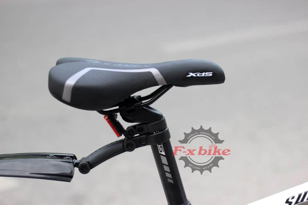 Yên da mềm XDS phom dáng thể thao