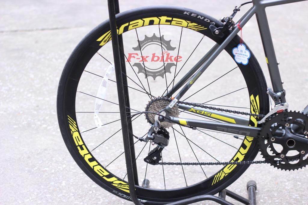 Săm lốp Kenda 700x25 trước và sau