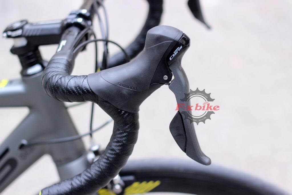 Tay bấm Shimano Claris SL-R2000-16 tốc độ ( Nhật Bản )