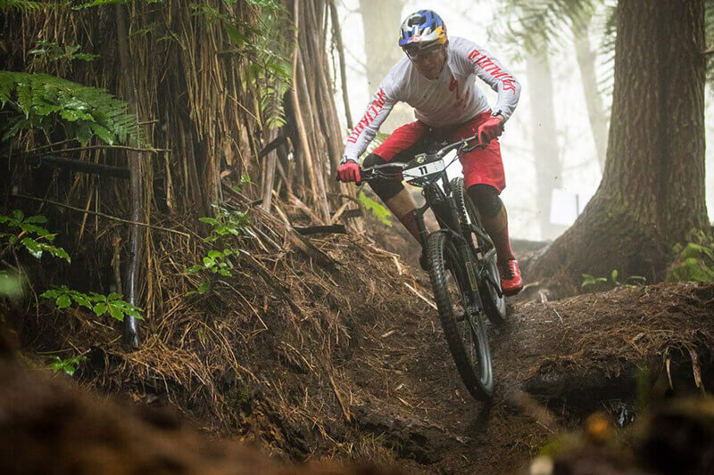 Những phụ kiện vô cùng cần thiết khi đi đường dài