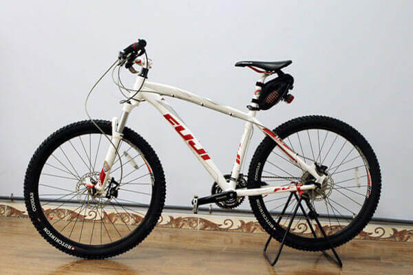 Những điểm bạn cần lưu ý khi chọn mua xe đạp thể thao