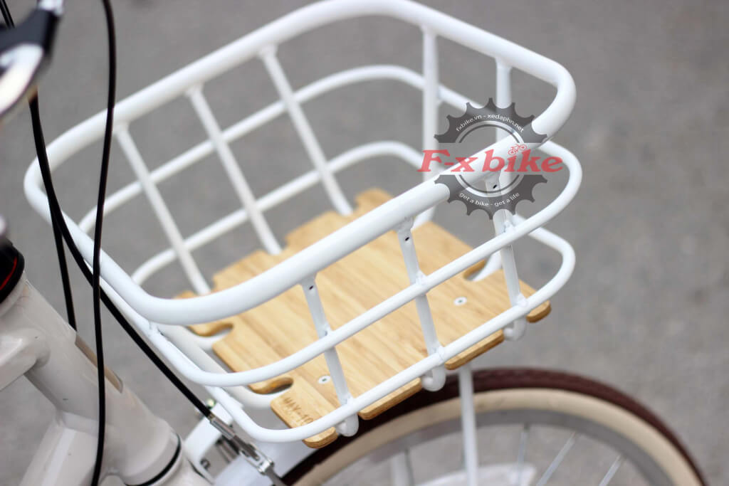 Giỏ xe bằng hợp kim nhôm, Phía dưới là lớp gỗ chắc chắn