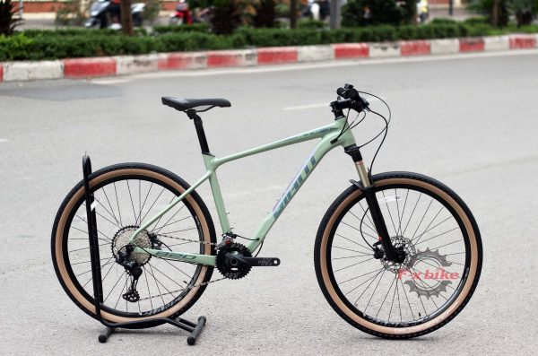 Giant XTC 820 2022 Xanh Nhạt