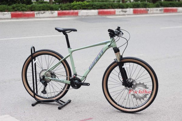 Giant XTC 820 2022 Xanh Nhạt