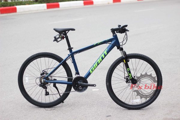 Khung hợp kim nhôm Giant Aluxx 3 lớp phủ bóng