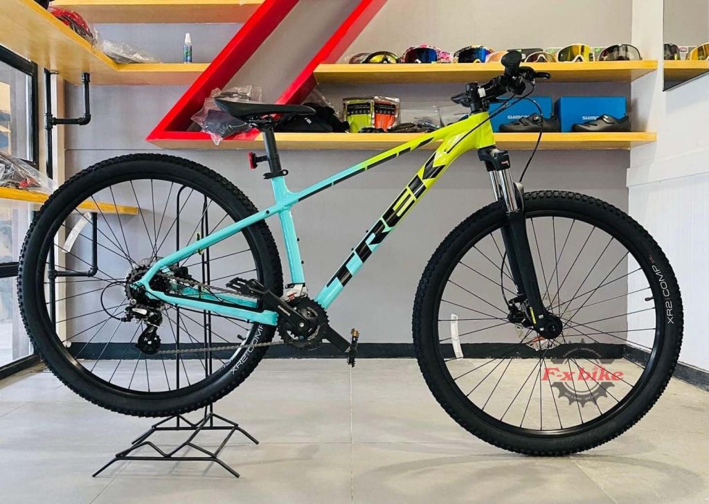 Trek Marlin 5 2022 Màu Xanh Vàng ( Size M vành 29 )