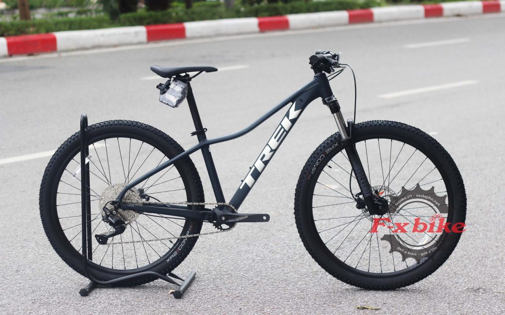 Trek Marlin 7 2022 Màu Xanh Đen ( Size S vành 27.5 )