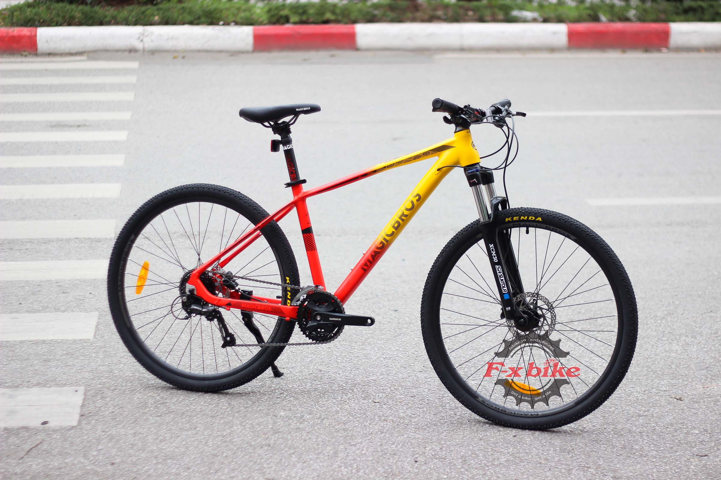 Xe Đạp MagicBros Leader 2 2022 Đỏ Vàng