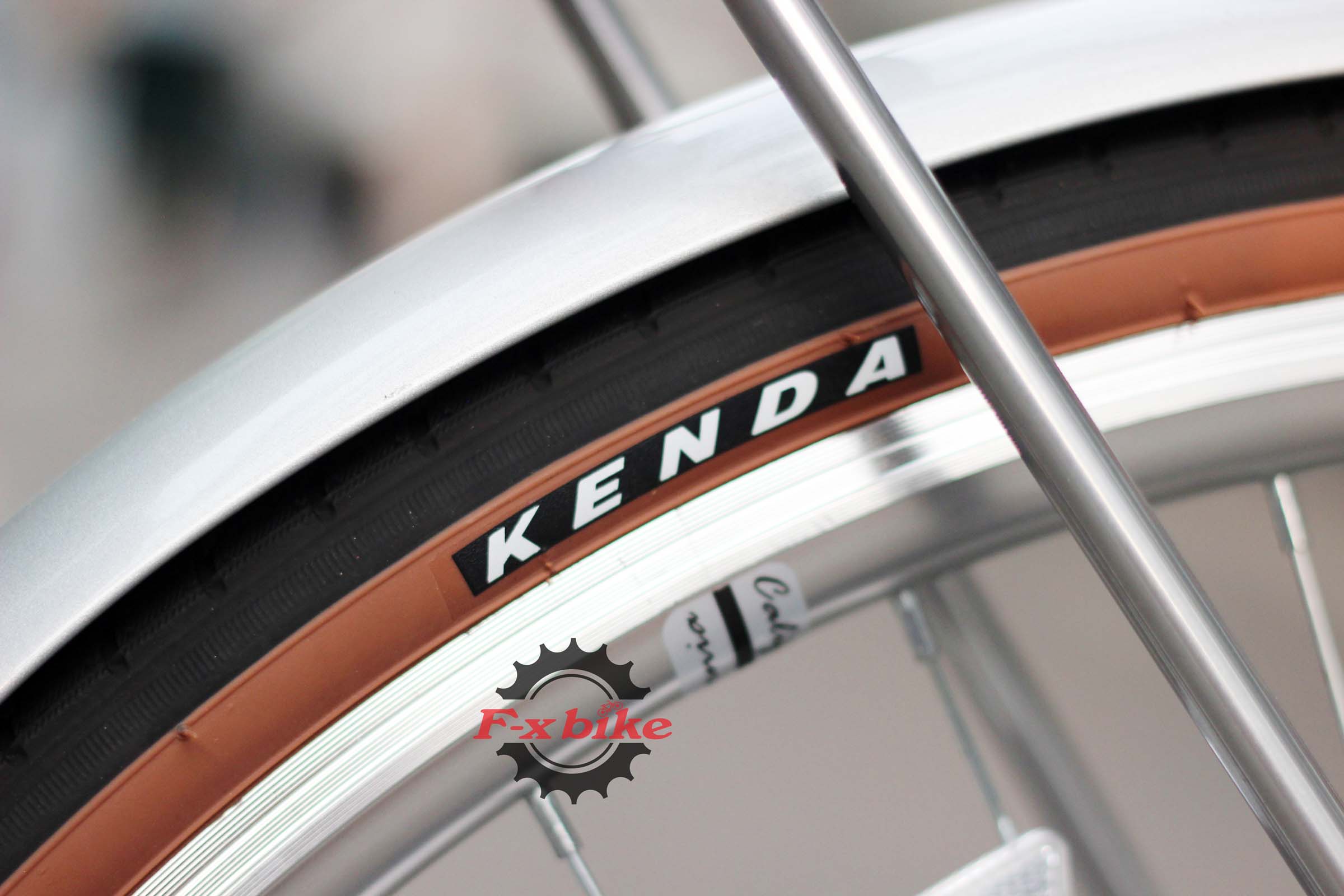 Lốp: KENDA viền nâu cổ điển 700x32C – đậm chất Retro