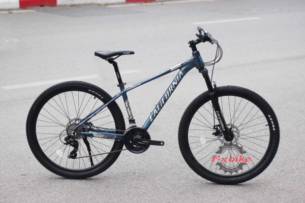 Xe Đạp California MTB 570CC - 2022 Màu Xanh Coban