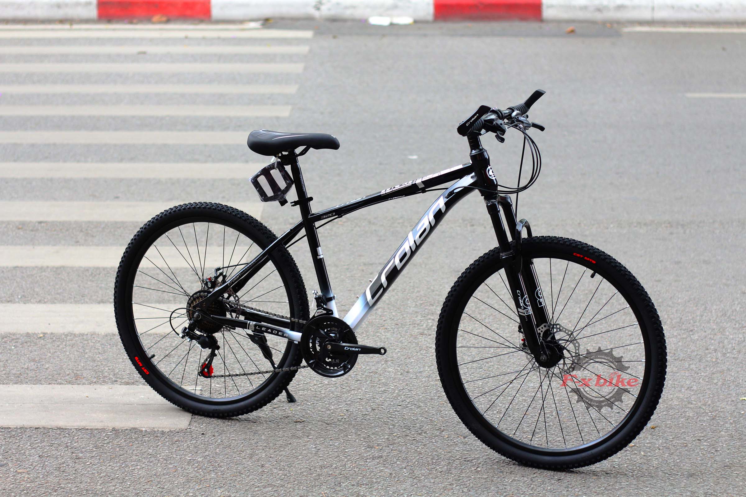 Xe Đạp Địa Hình MTB Crolan 320 Màu Đen Trắng