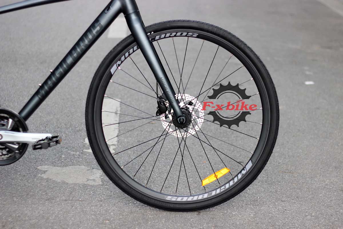 Vành 700c hợp kim nhôm với 2 lớp cực kì chắc chắn