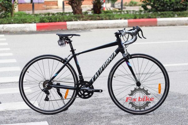 Xe Đạp Đua California R2000 2023 Màu Đen