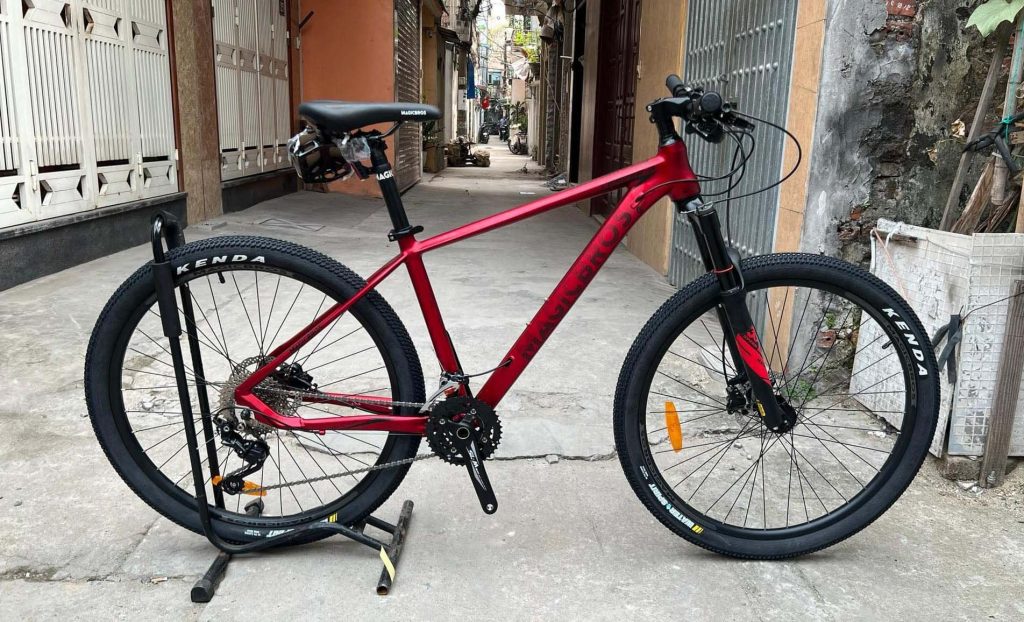 Xe đạp MAGICBROS LEADER 3 2023 Màu Đỏ