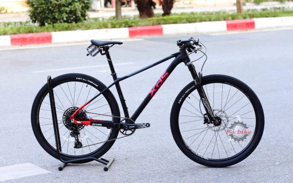 Xe Đạp XDS Knight 800 2023 Màu Đen Đỏ