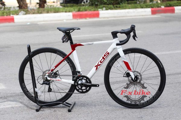 Xe Đạp Đua XDS RS380 2023 Màu Trắng Đỏ