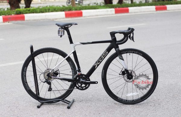 Xe Đạp Đua XDS RS380 2023 Màu Đen Ghi