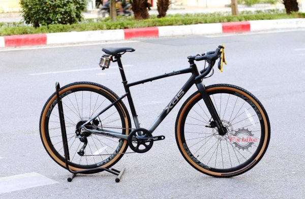 Xe Đạp Gravel XdS GT300 2023 Màu Đen Ghi