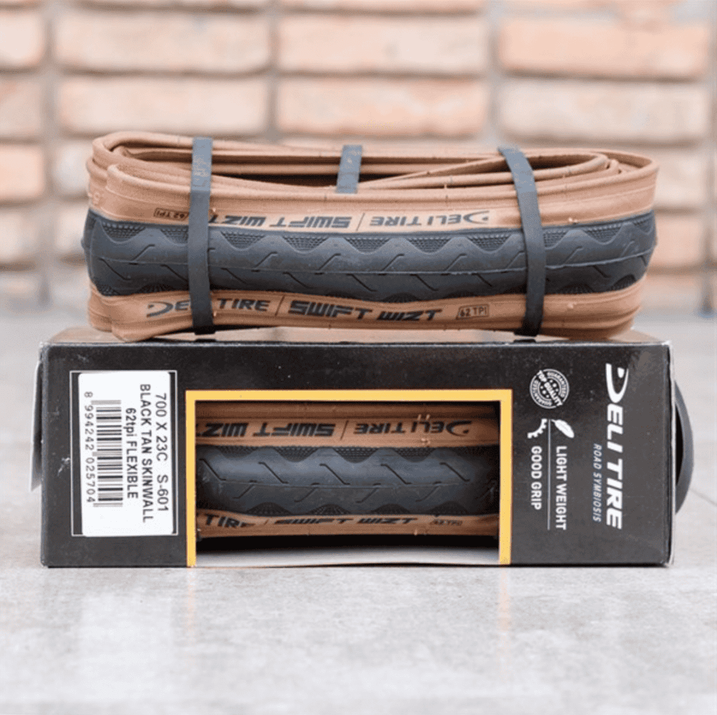 Lốp Deli Tire Black Tan Skinwall 700x23