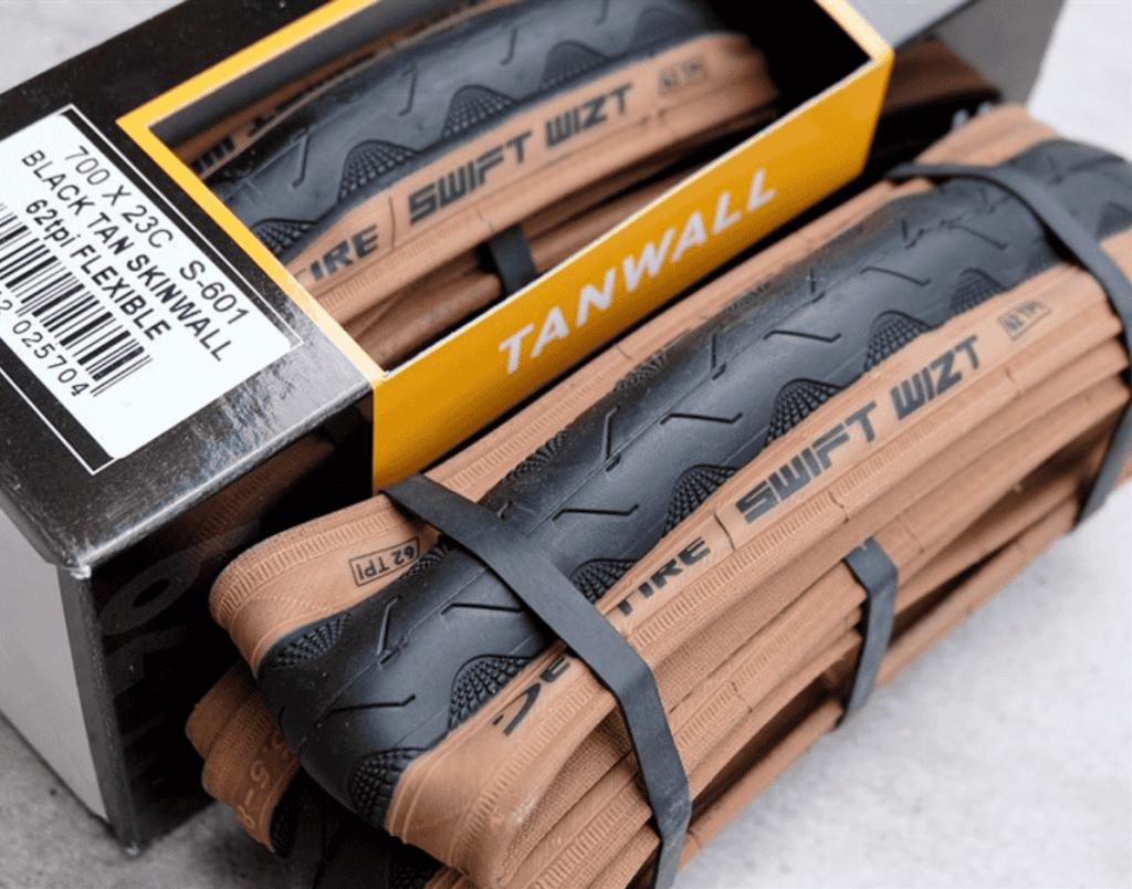 Lốp Deli Tire Black Tan Skinwall 700x23