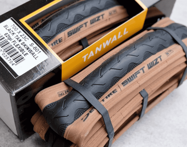 Lốp Deli Tire Black Tan Skinwall 700x23