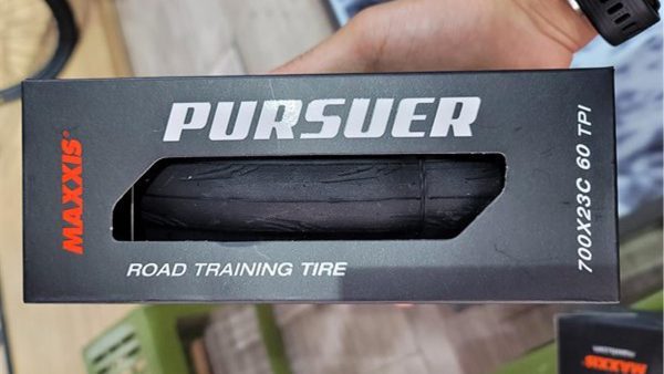 Lốp Maxxis Pursuer 700x23C