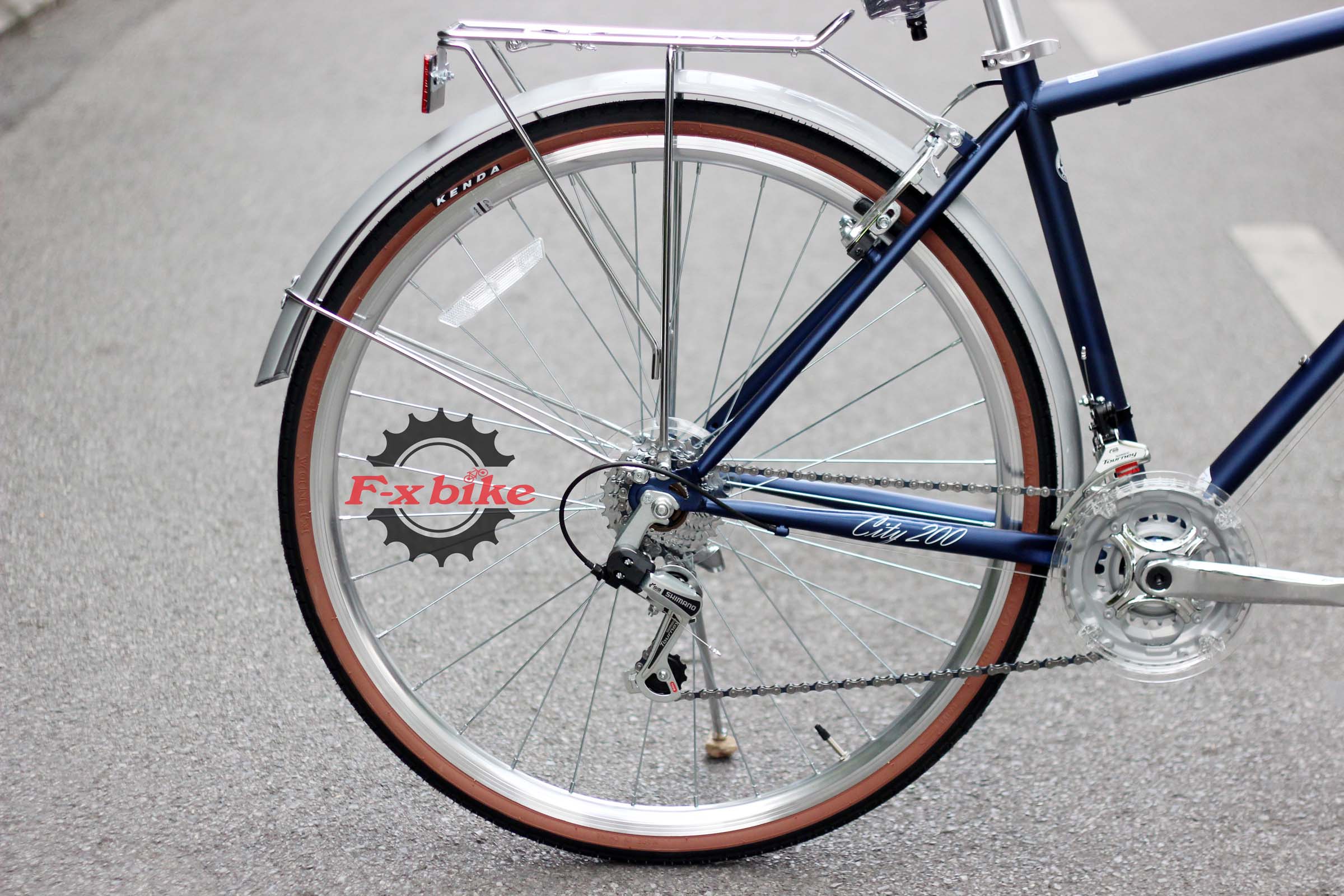 Lốp: KENDA 700x32C – ven vàng cổ điển