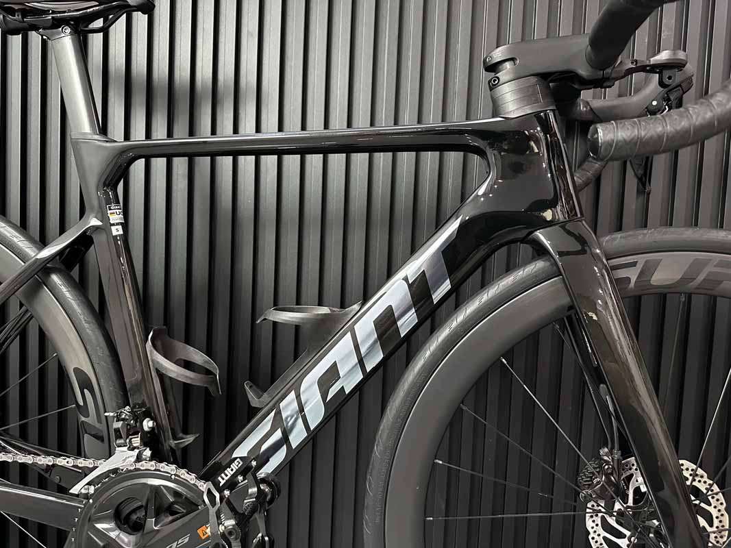Khung Carbon Advanced-Grade Composite