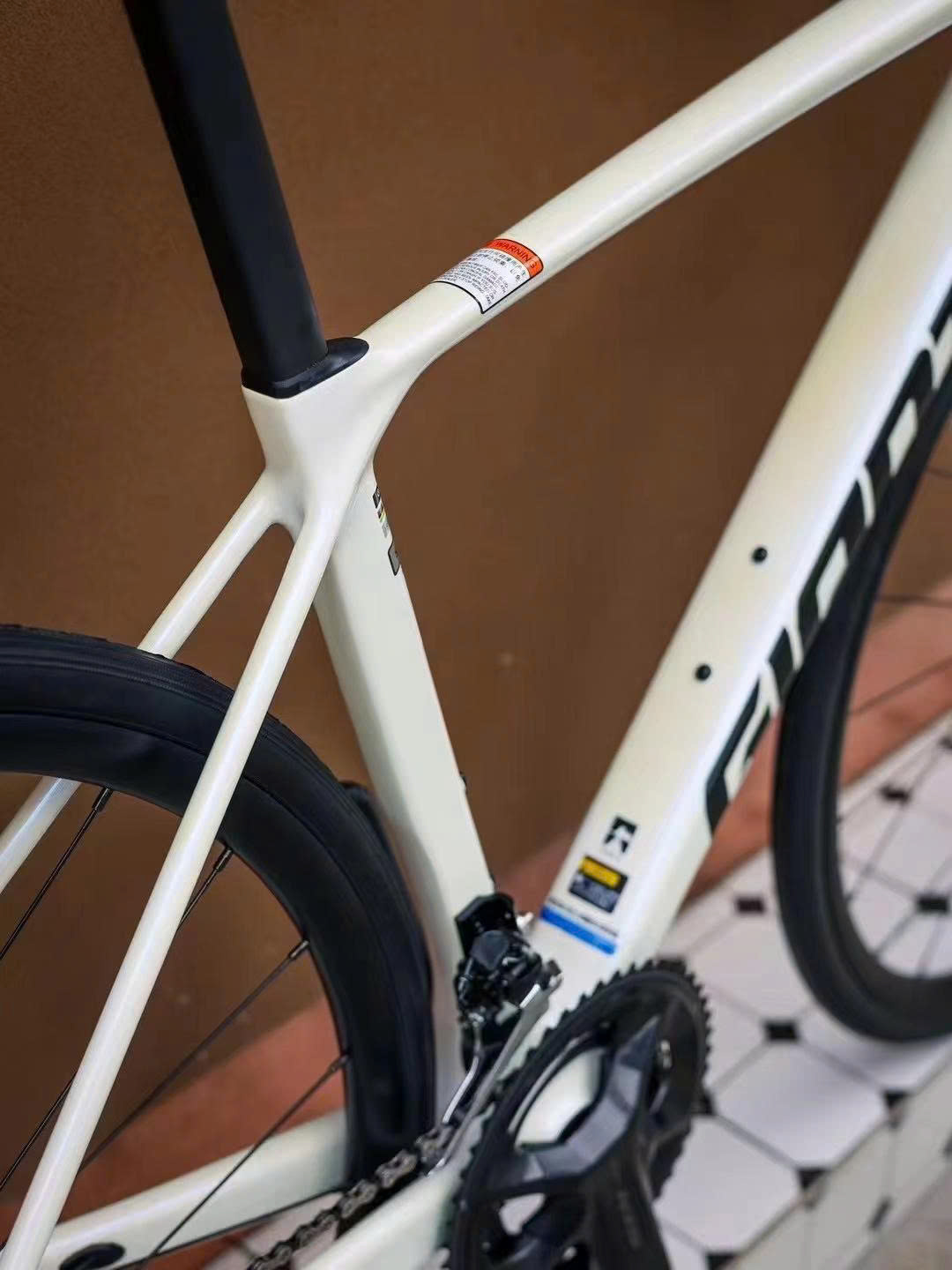 Xe Đạp Đua Giant TCR ADV 2 - KOM (2025)