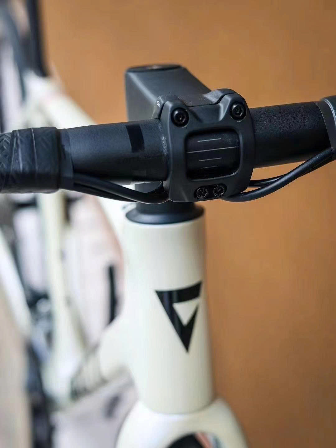 Xe Đạp Đua Giant TCR ADV 2 - KOM (2025)