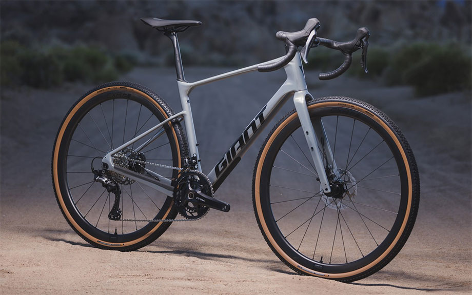 Giant ra mắt 2 mẫu xe địa hình Revolt mới