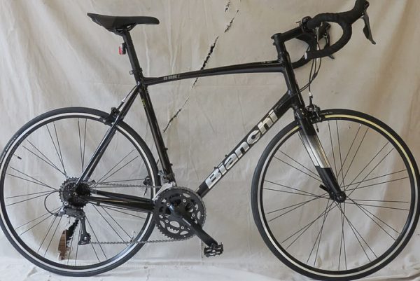 Xe Đạp Đua Bianchi Via Nirone 7 (Shimano Claris) Màu Đen