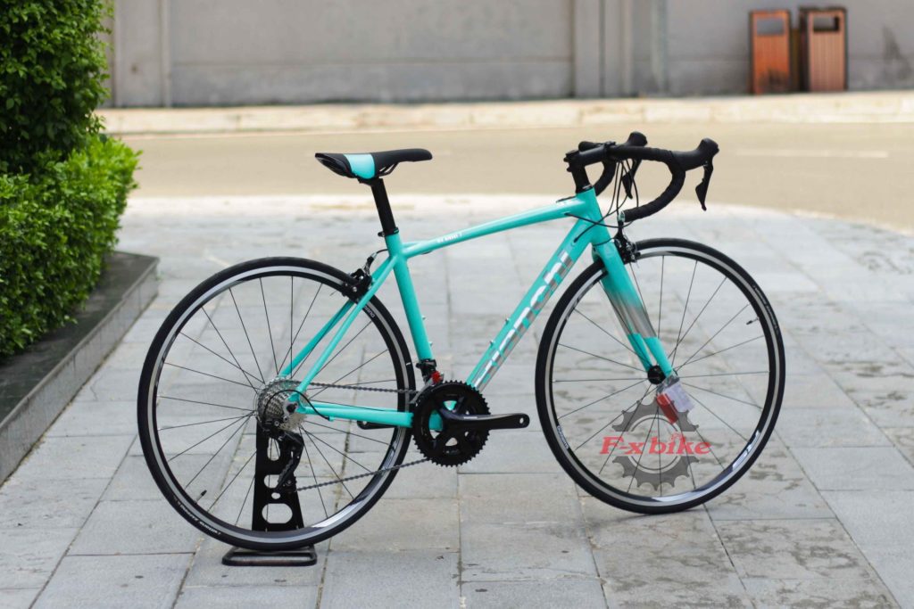 Xe Đạp Đua Bianchi Via Nirone 7 (Shimano 105) Màu Xanh Ngọc