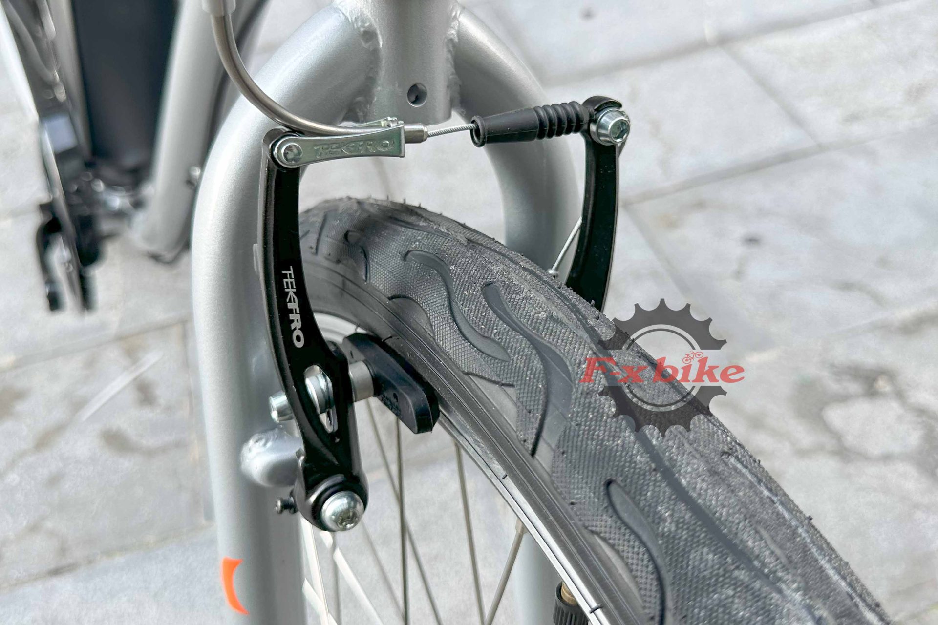 Hệ thống phanh chữ V Tektro cực nhẹ và ăn , an toàn ( Taiwan )