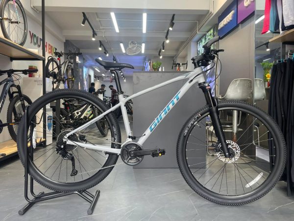 Xe Đạp GIANT ATX 830 2025