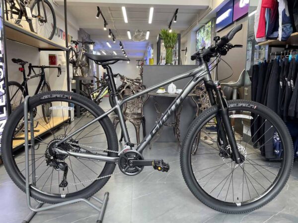 Xe Đạp GIANT ATX 830 2025 Màu Xám Đen