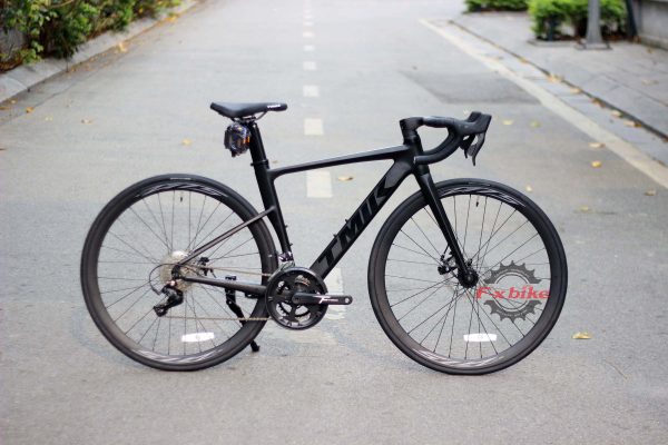 Xe Đạp Đua TMIK GTS200 Màu Đen