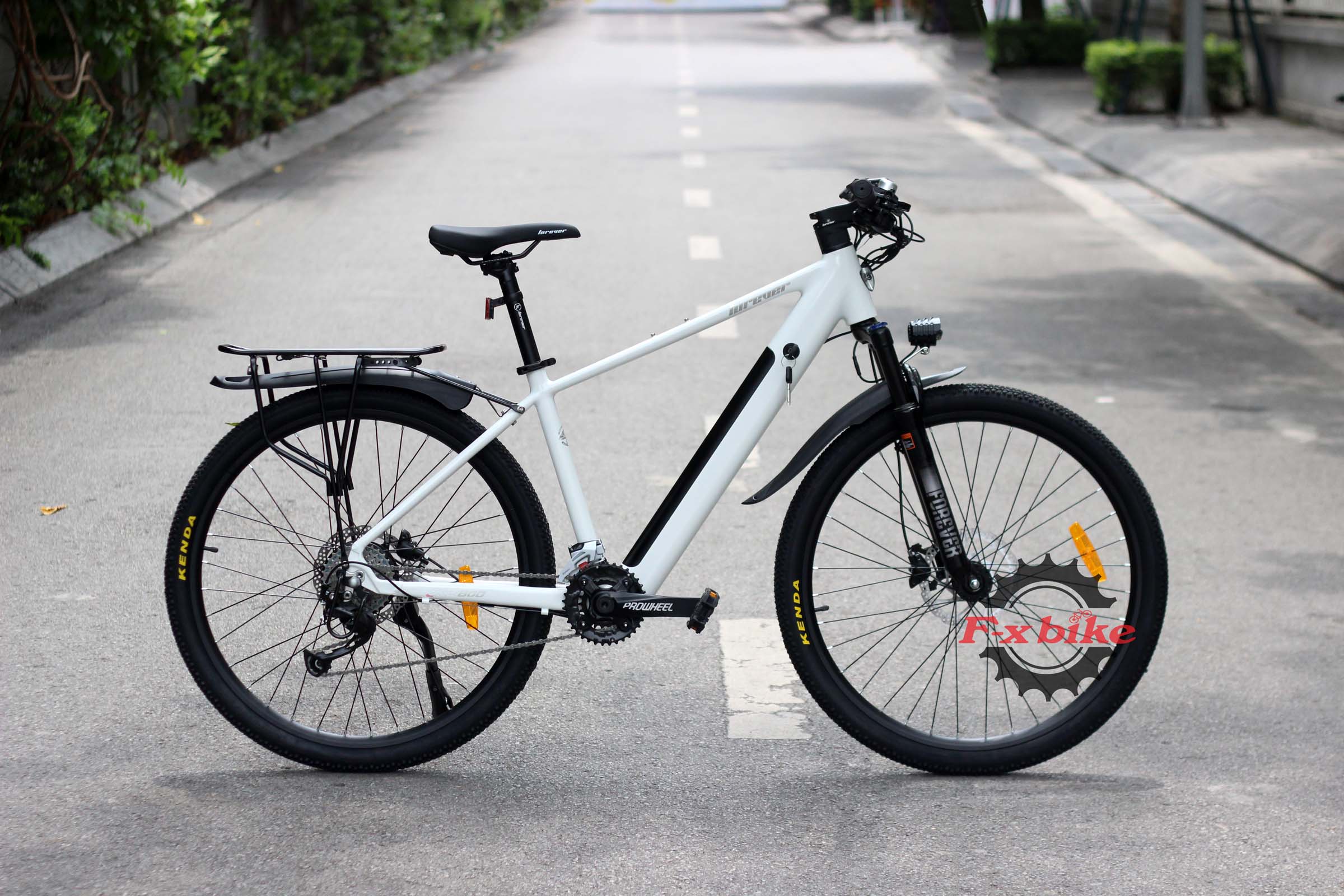 Xe Đạp Trợ Lực Điện Forever F68 Màu Trắng