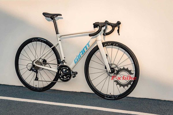 Xe Đạp Đua Giant PCR LTD 3 2026 Màu Trắng