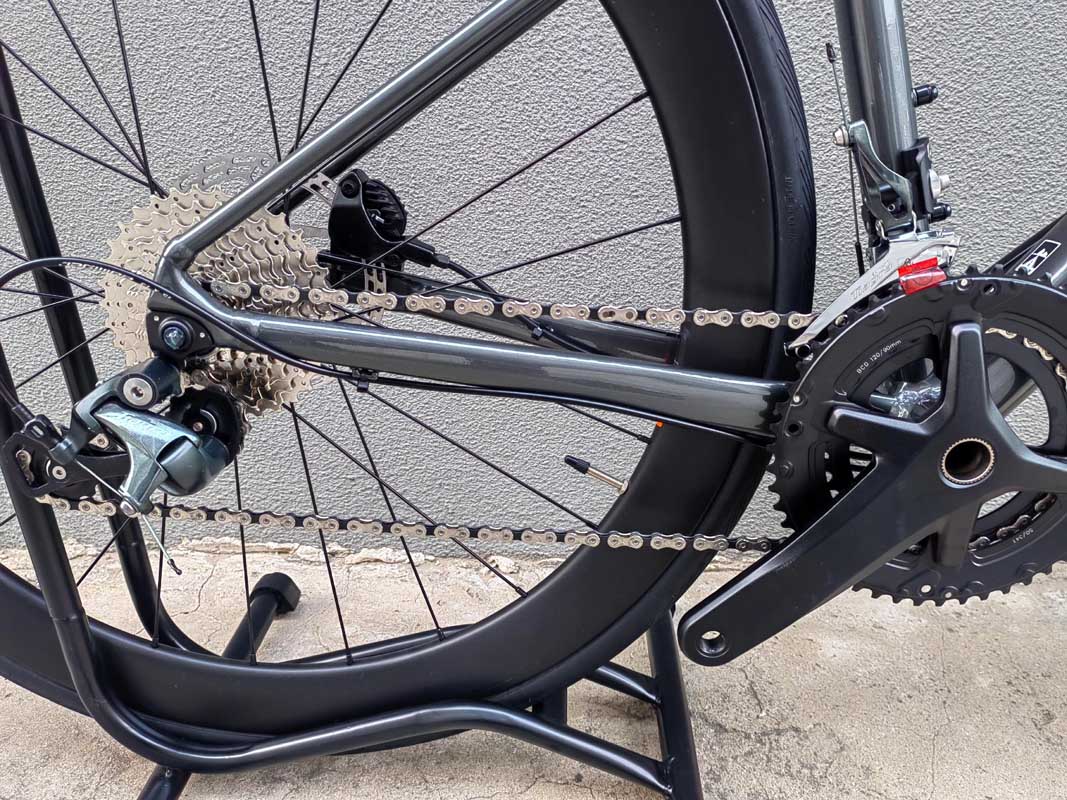 Bộ chuyển động SHIMANO SORA, 2x9s