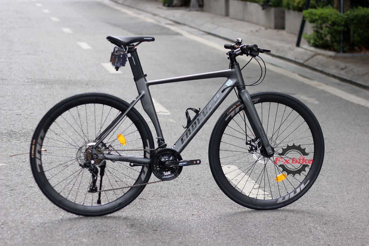 Xe Đạp Touring Forever G580 Màu Xám