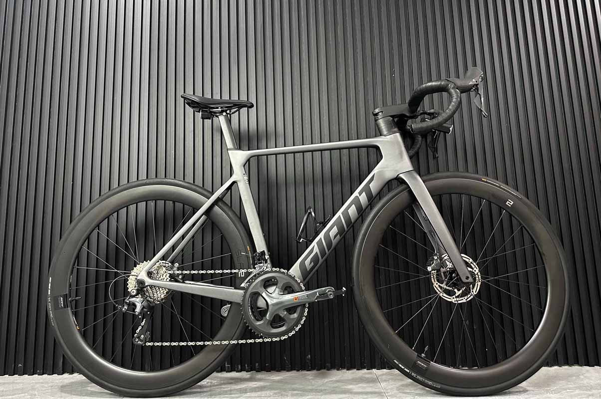 Xe Đạp Đua Giant Propel ADV 3 2025 Màu Xám