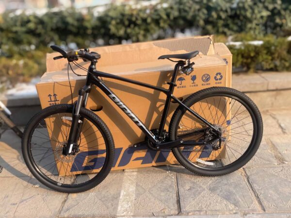 Xe Đạp Địa Hình Giant ATX 810 2025 Bánh 29inch Màu Đen