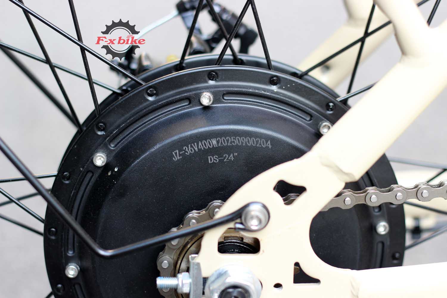 Động cơ 36V – 400W mạnh mẽ. Chống nước, chống mưa